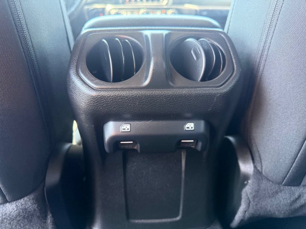 Used 2022 Jeep Wrangler Unlimited Sport AWD/4WD image 41