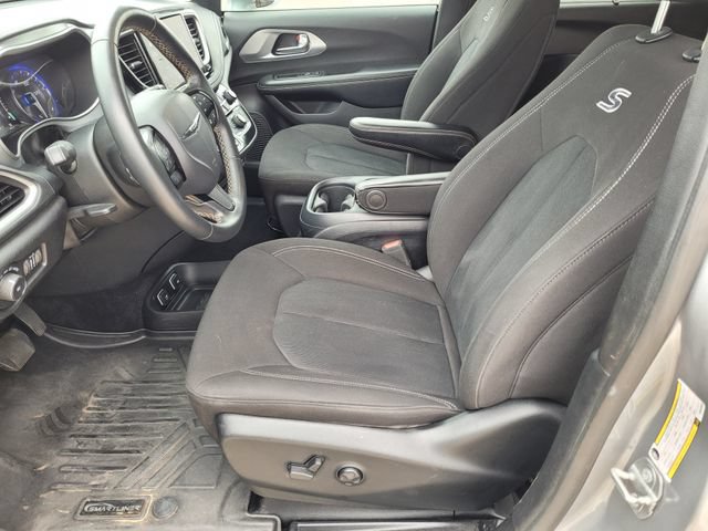 Used 2021 Chrysler Pacifica Touring w/ S Appearance Package FWD image 23