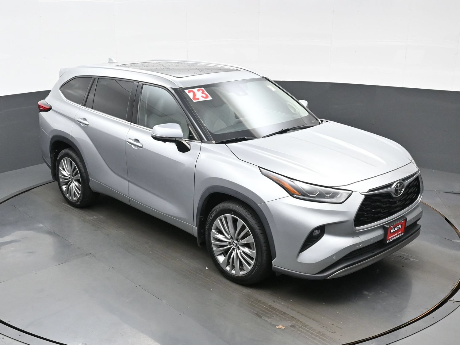 Used 2023 Toyota Highlander Platinum AWD/4WD image 36