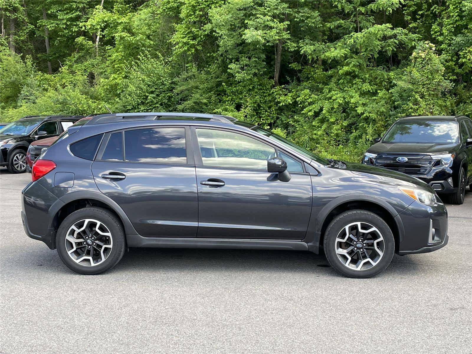 Used 2016 Subaru Crosstrek 2.0i Premium w/ Moonroof Package AWD/4WD image 6