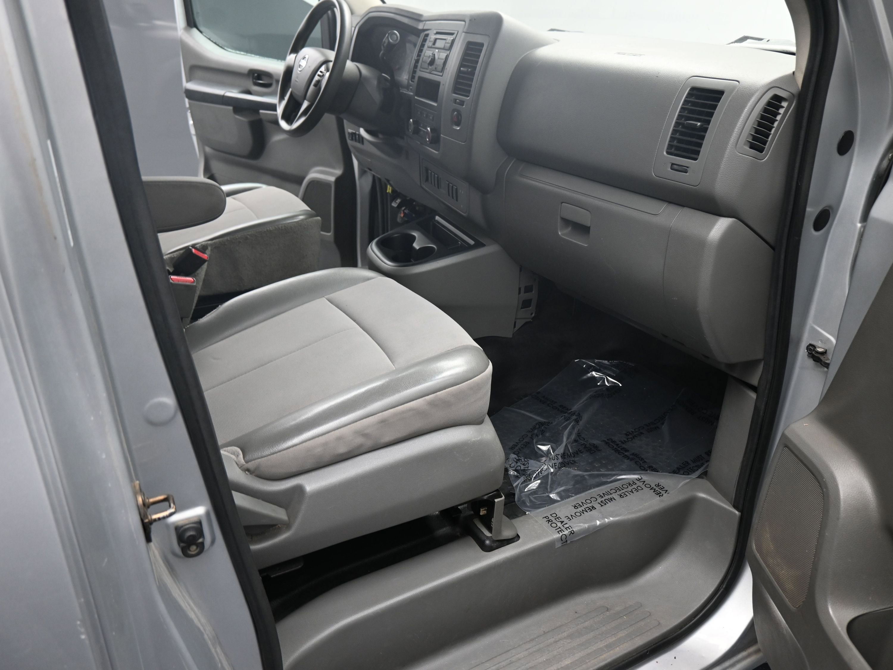 Used 2017 Nissan NV 3500 S w/ Power Package image 18