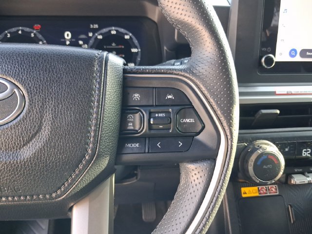 Used 2025 Toyota 4Runner TRD Off-Road AWD/4WD image 18