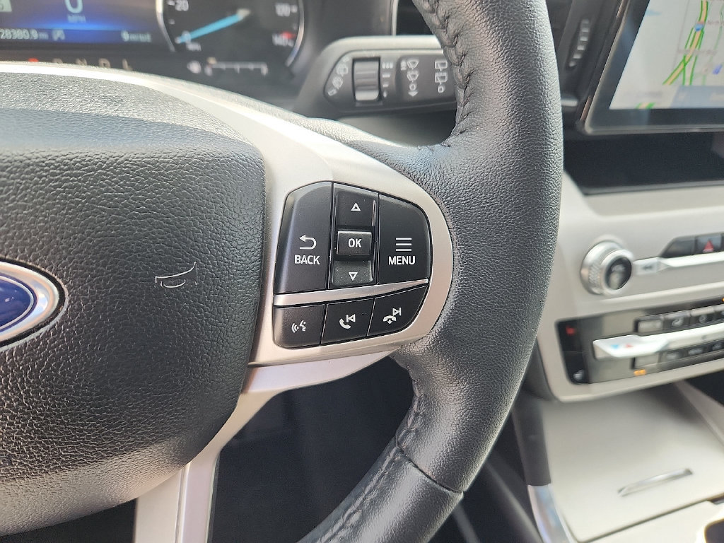 Used 2024 Ford Explorer XLT w/ Equipment Group 202A AWD/4WD image 19
