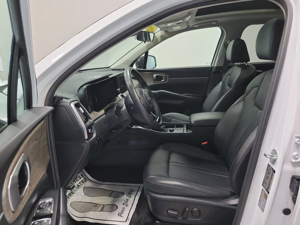 Used 2023 Kia Sorento S w/ Panoramic Sunroof Package AWD/4WD image 25