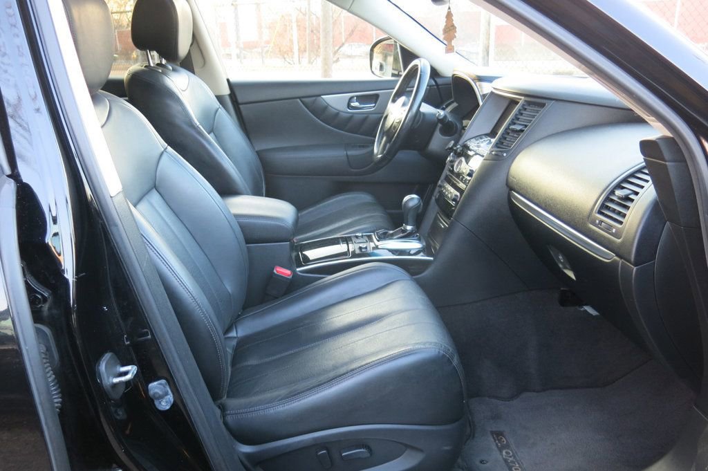 Used 2016 INFINITI QX70 AWD image 14
