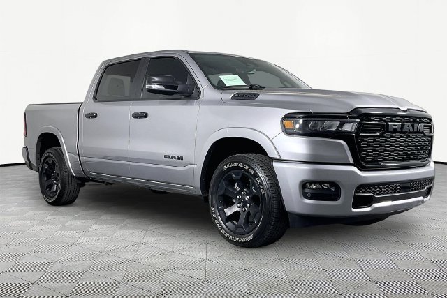 Used 2025 RAM 1500 Big Horn AWD/4WD image 3