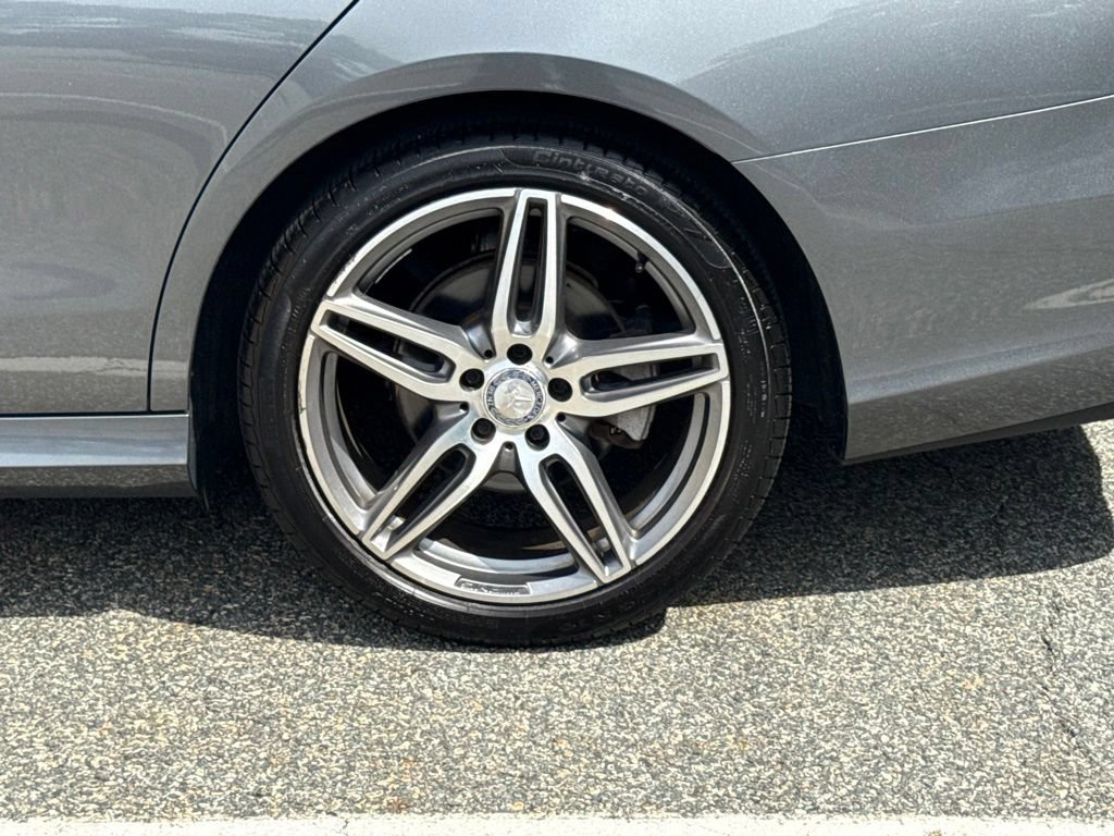 Used 2017 Mercedes-Benz E 300 4MATIC image 10