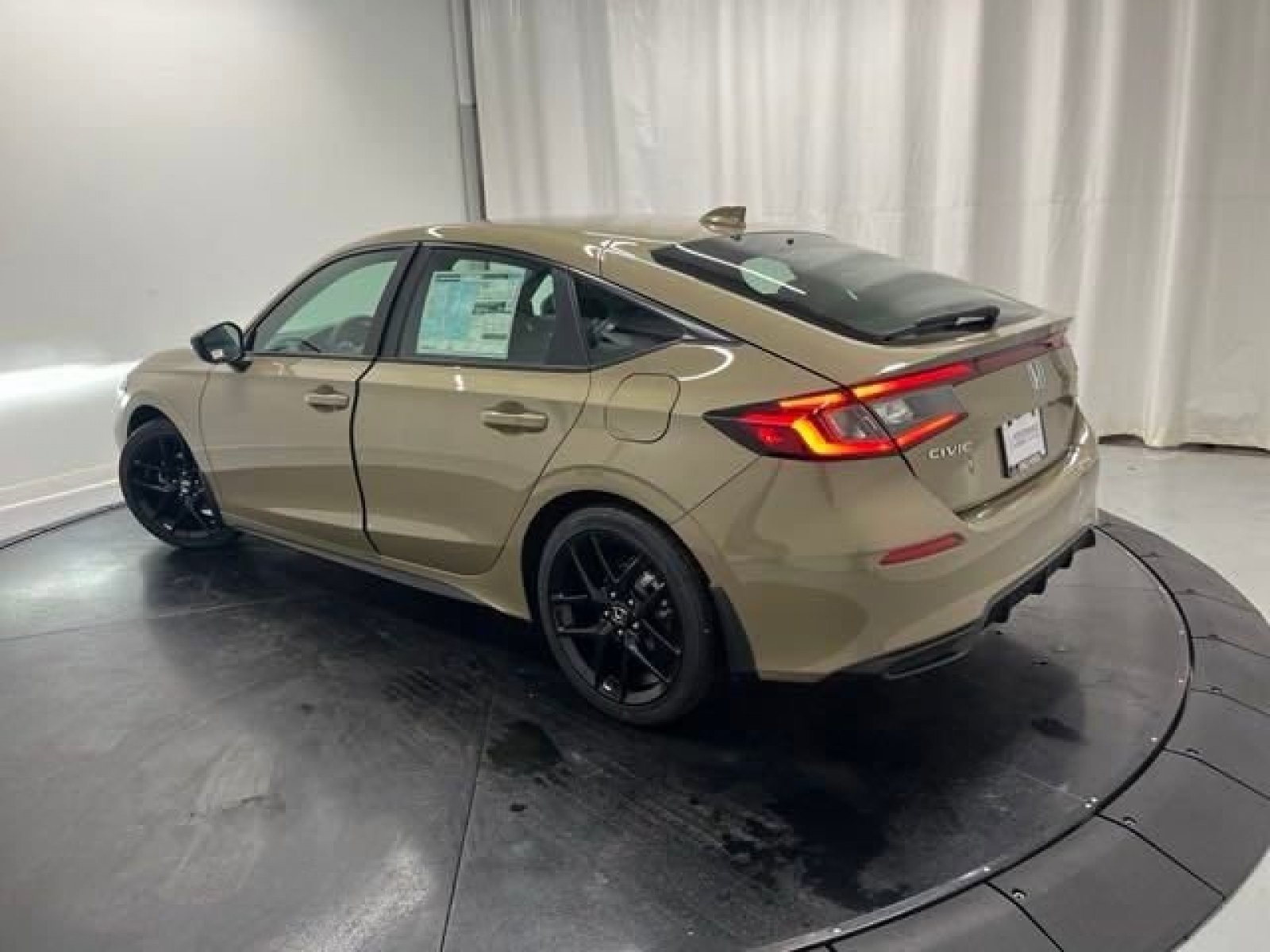 Used 2025 Honda Civic Sport image 16