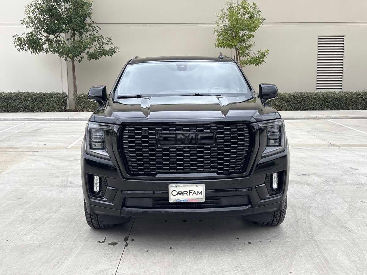 Used 2021 GMC Yukon Denali w/ Denali Premium Package image 8