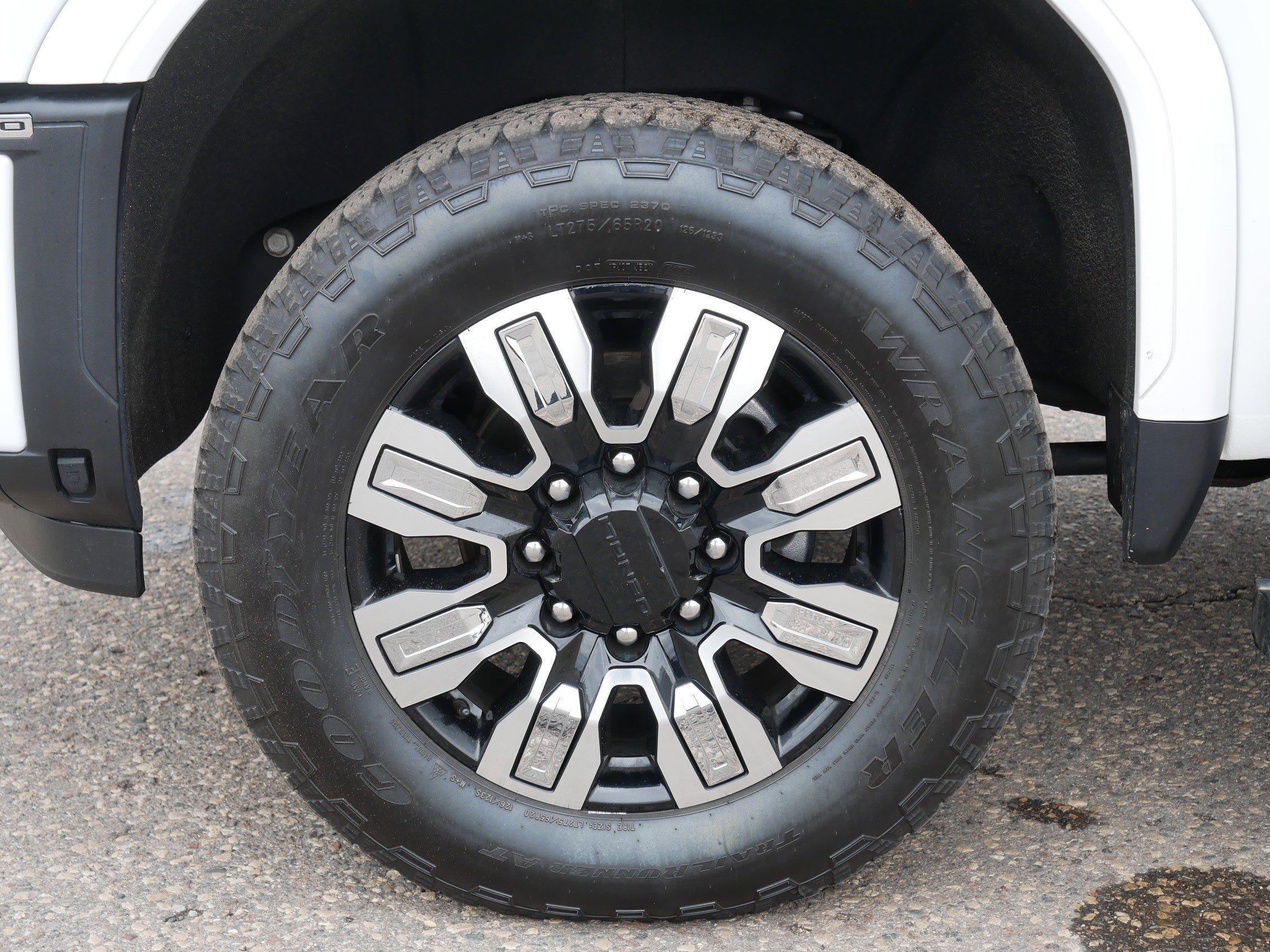 Used 2025 GMC Sierra 3500 Denali w/ Denali Reserve Package image 15