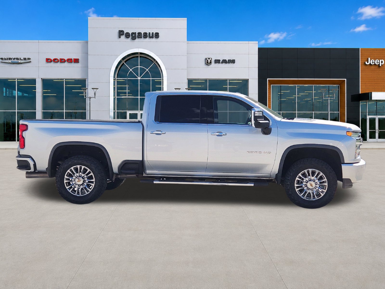 Used 2021 Chevrolet Silverado 2500 High Country AWD/4WD image 7