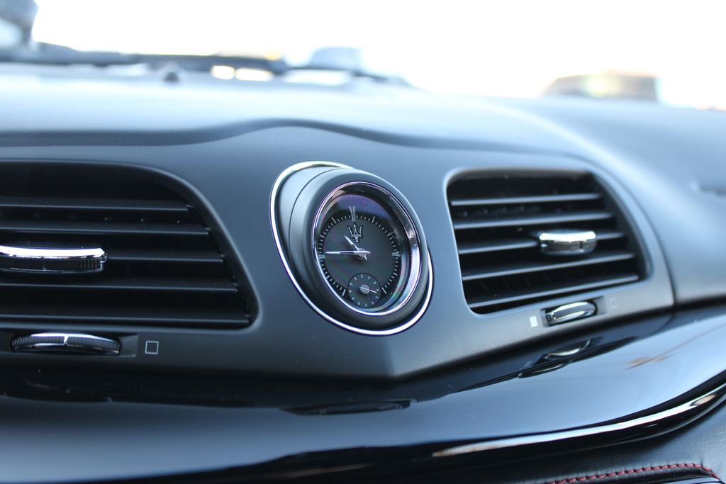 Used 2018 Maserati GranTurismo Sport image 23