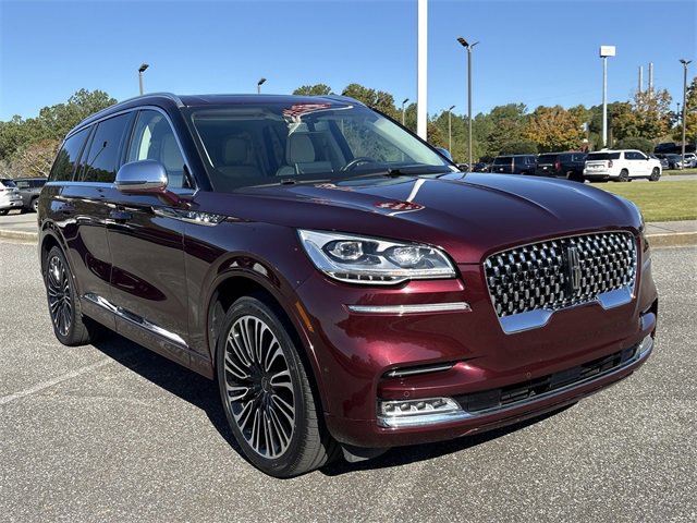 Used 2022 Lincoln Aviator Black Label w/ Dynamic Handling Package image 3