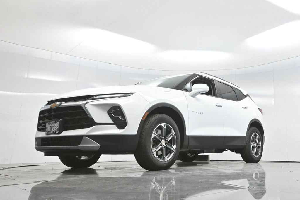 New 2025 Chevrolet Blazer LT w/ Convenience Package FWD image 65