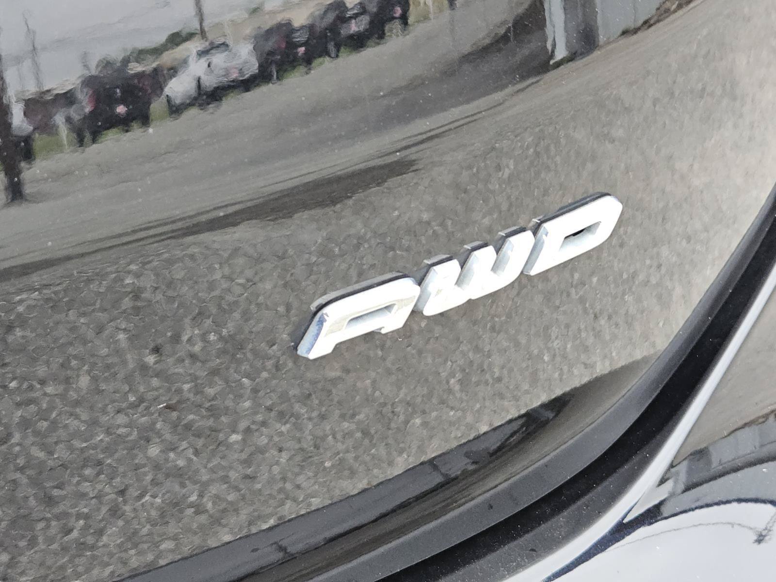 Used 2023 Ford Edge Titanium AWD/4WD image 9