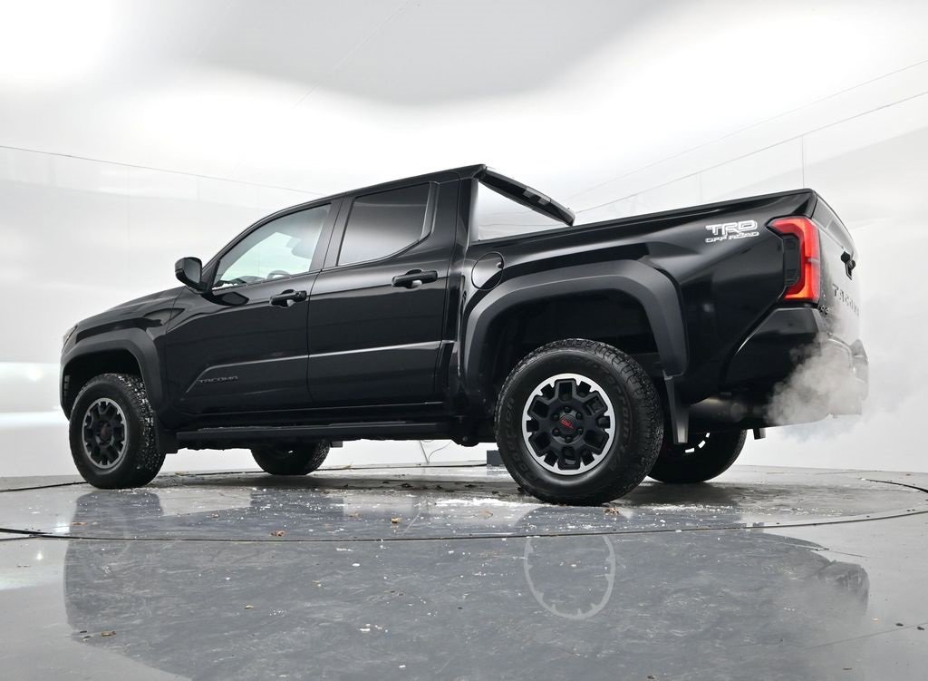 Used 2024 Toyota Tacoma TRD Off-Road image 36