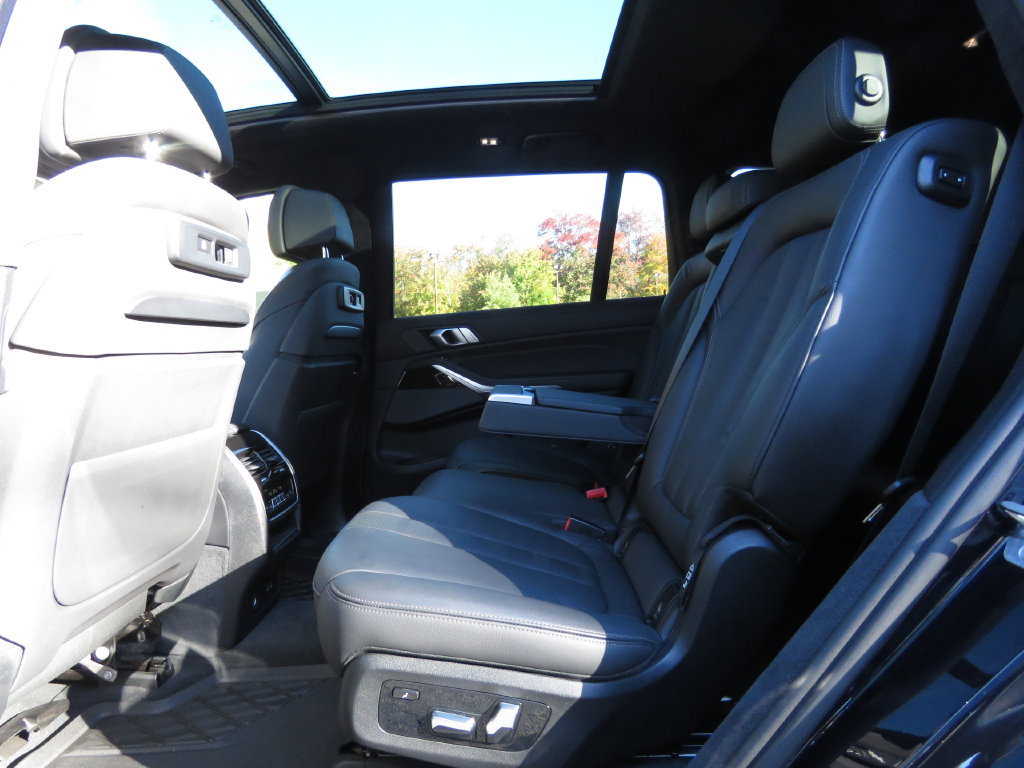 Used 2019 BMW X7 xDrive40i w/ Premium Package AWD/4WD image 22