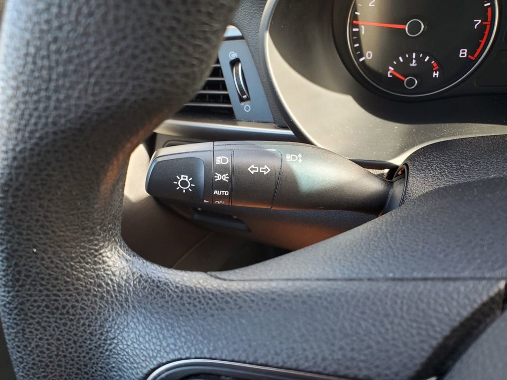 Used 2016 Kia Optima LX image 21