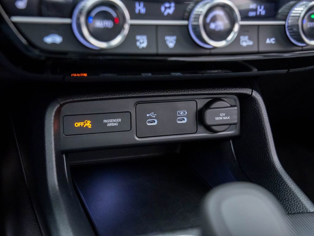 Certified 2025 Honda Civic Sport image 26
