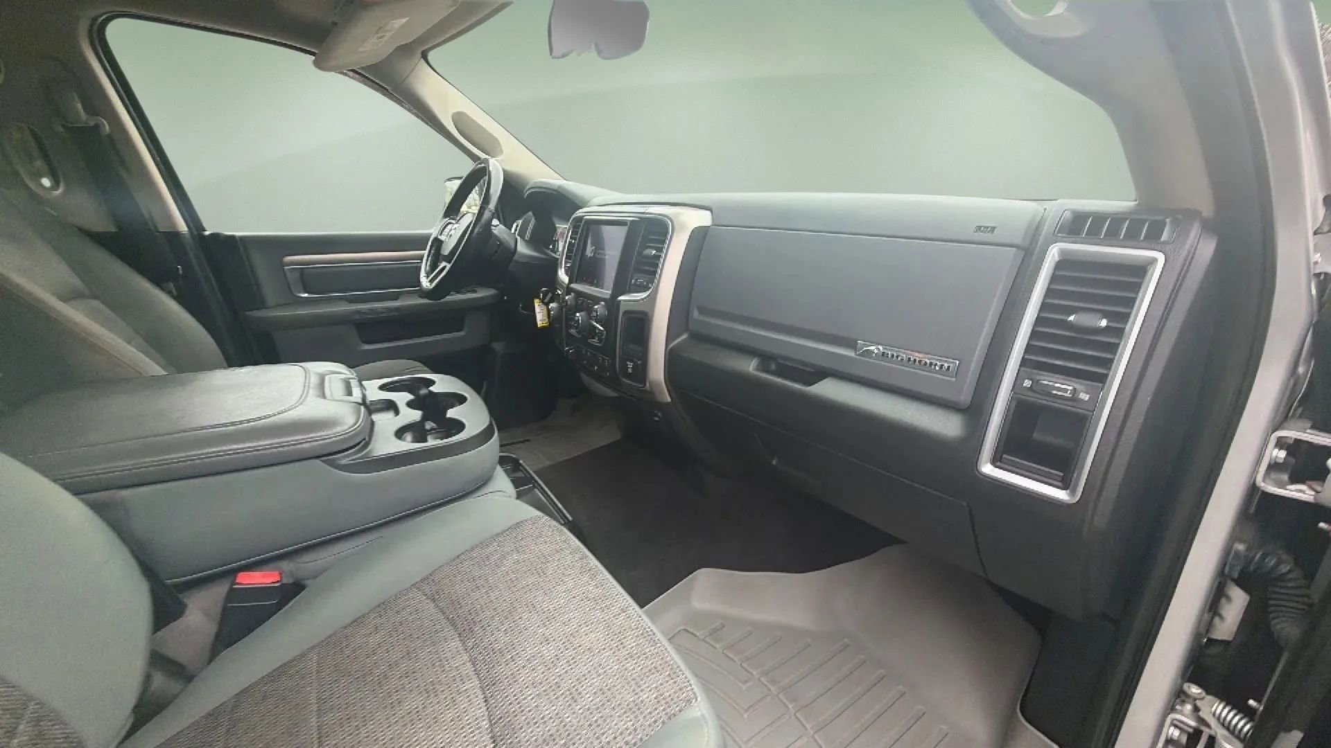 Used 2018 RAM 1500 Big Horn image 16