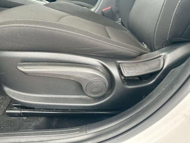 Certified 2023 Kia Forte LXS w/ LXS Technology Package FWD image 16