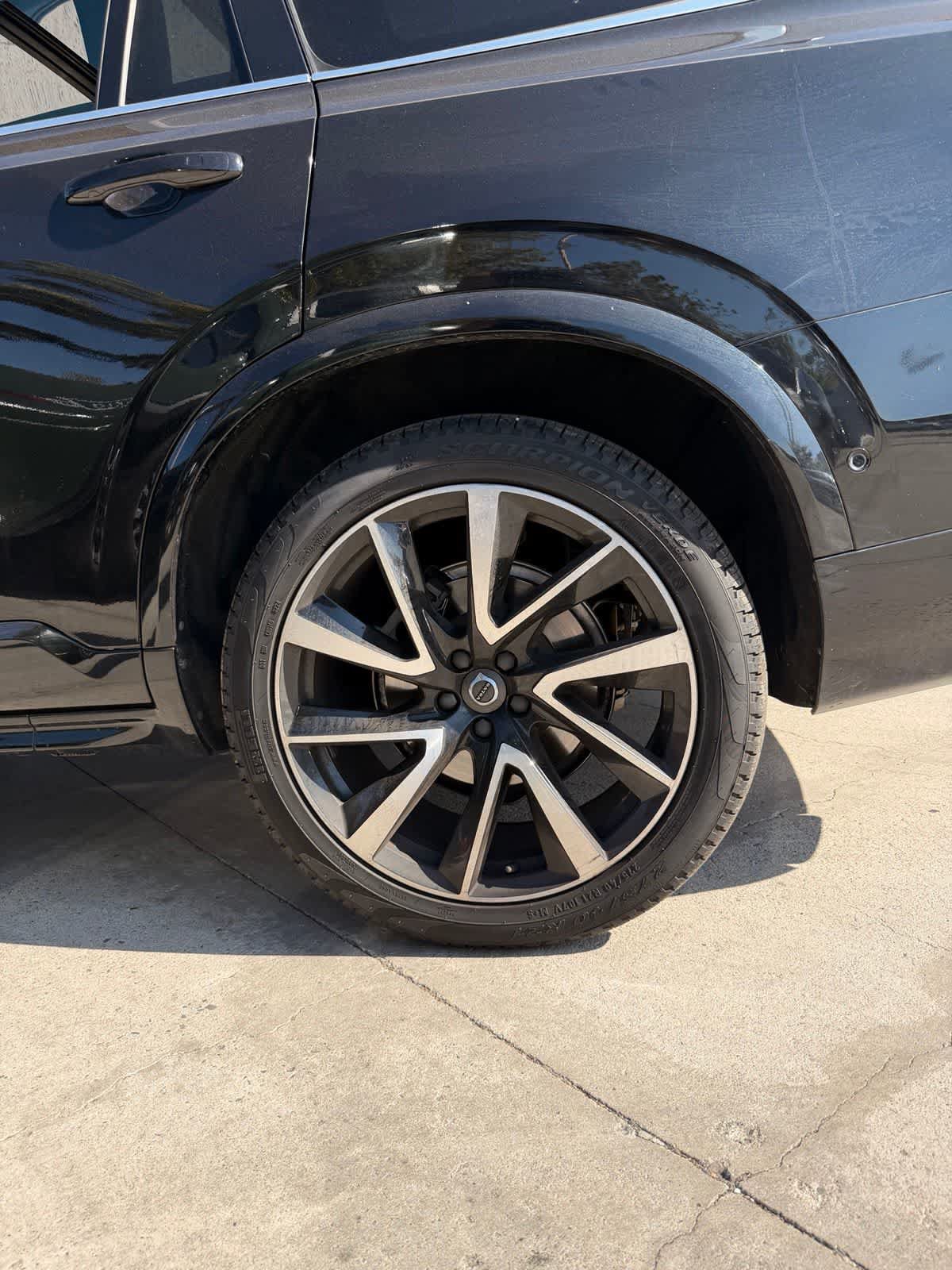 Used 2018 Volvo XC90 T6 Momentum w/ Convenience Package AWD/4WD image 21