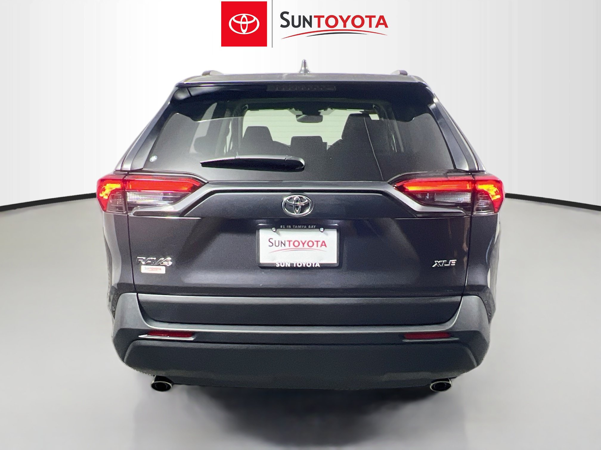 Used 2025 Toyota RAV4 XLE w/ Convenience Package FWD image 5