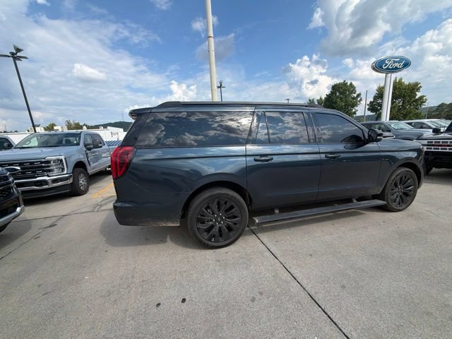Used 2025 Ford Expedition Max Platinum w/ Stealth Appearance Package AWD/4WD image 16