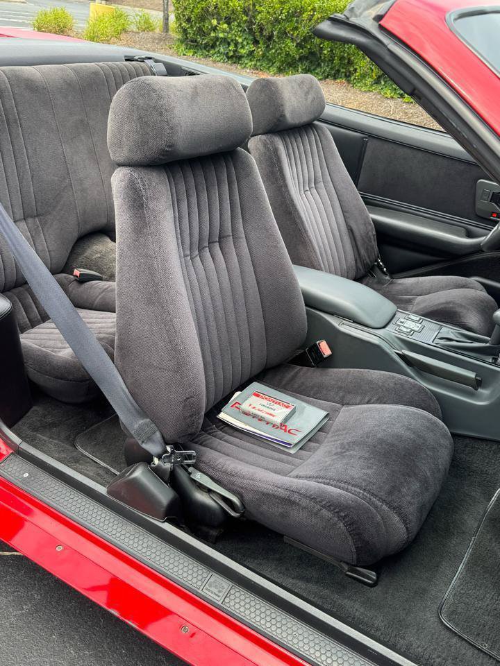 Used 1992 Pontiac Firebird Convertible RWD image 13