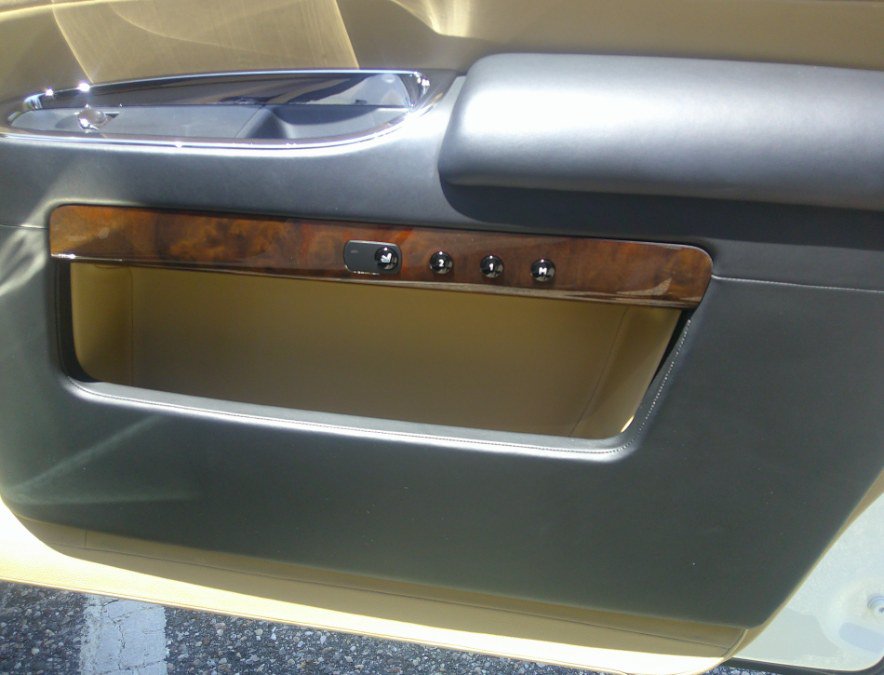 Used 2013 Rolls-Royce Ghost RWD image 90