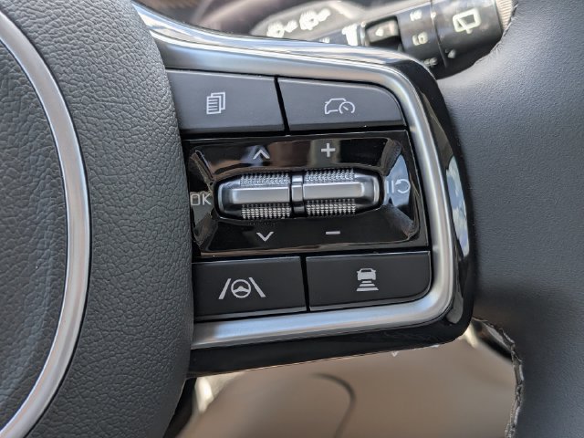 Used 2025 Kia Sorento EX FWD image 25