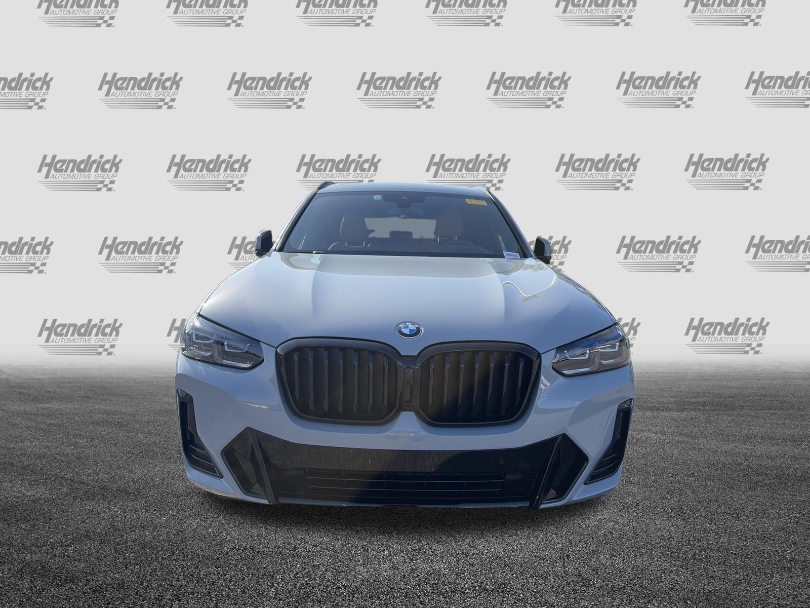 Used 2024 BMW X3 xDrive30i w/ Premium Package w/ZPA AWD/4WD image 3