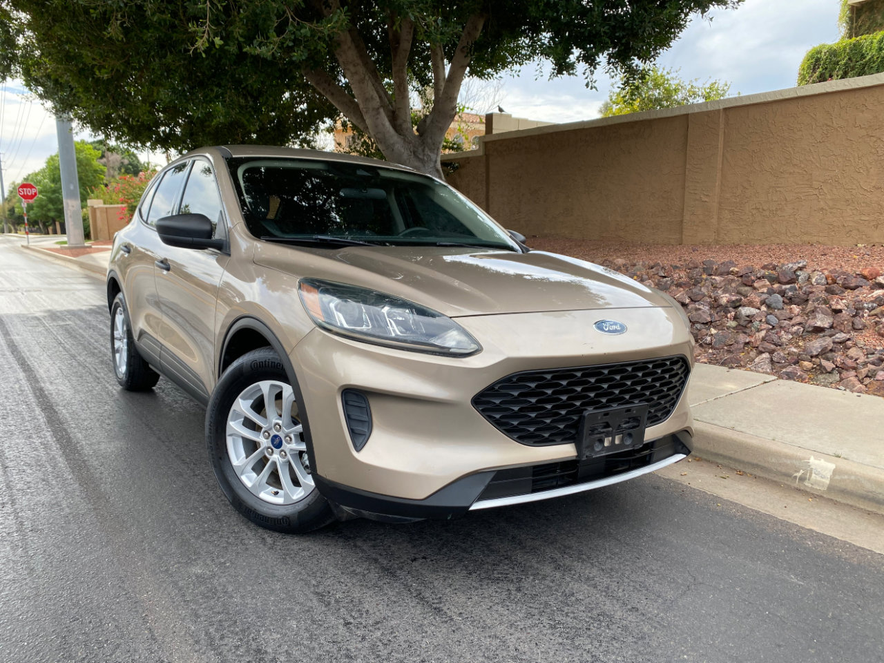 Used 2020 Ford Escape S image 2