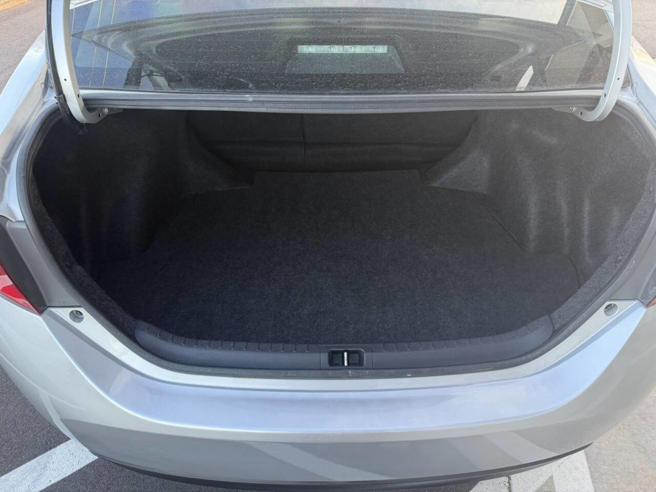 Used 2018 Toyota Corolla SE FWD image 11