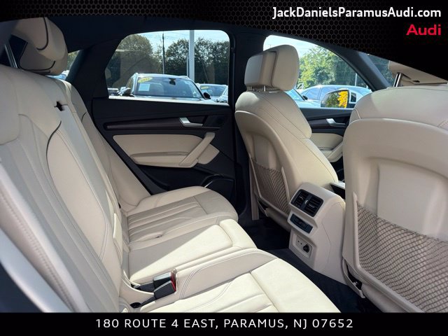 Used 2023 Audi Q5 2.0T Premium w/ Convenience Package AWD/4WD image 17
