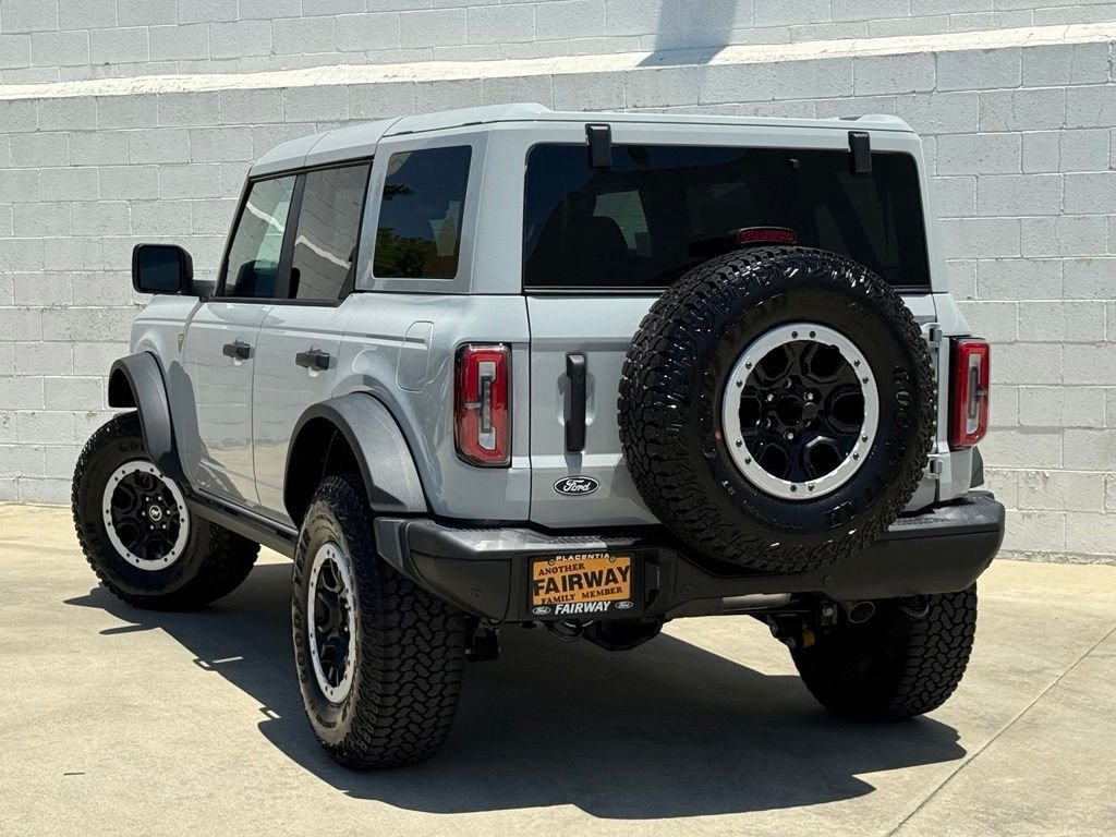 New 2026 Ford Bronco Badlands w/ Sasquatch Package AWD/4WD image 4