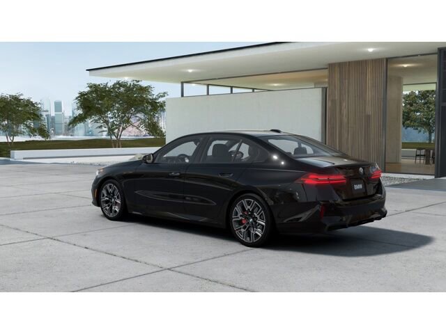 Used 2026 BMW 530i w/ M Sport Package RWD image 2