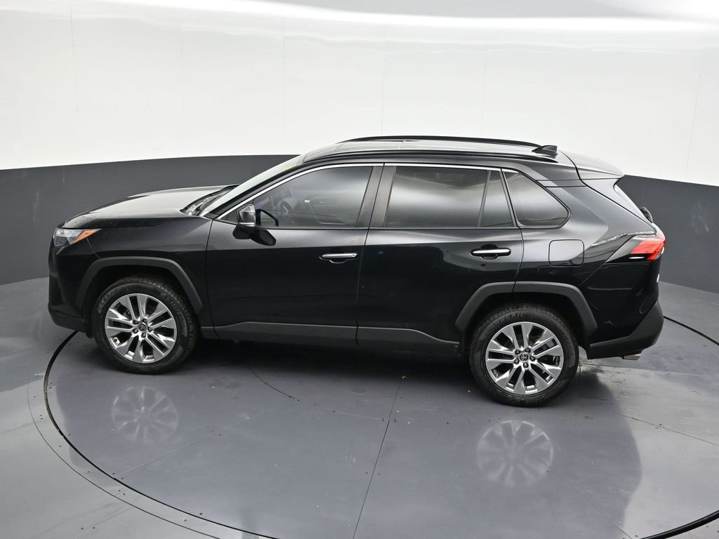 Used 2022 Toyota RAV4 Limited w/ Limited Grade Weather Package FWD image 15