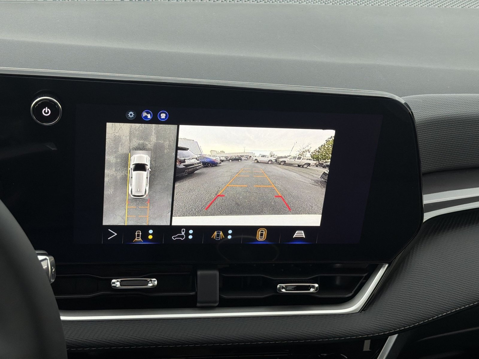 New 2027 Chevrolet Equinox LT w/ Safety and Technology Package AWD/4WD image 19