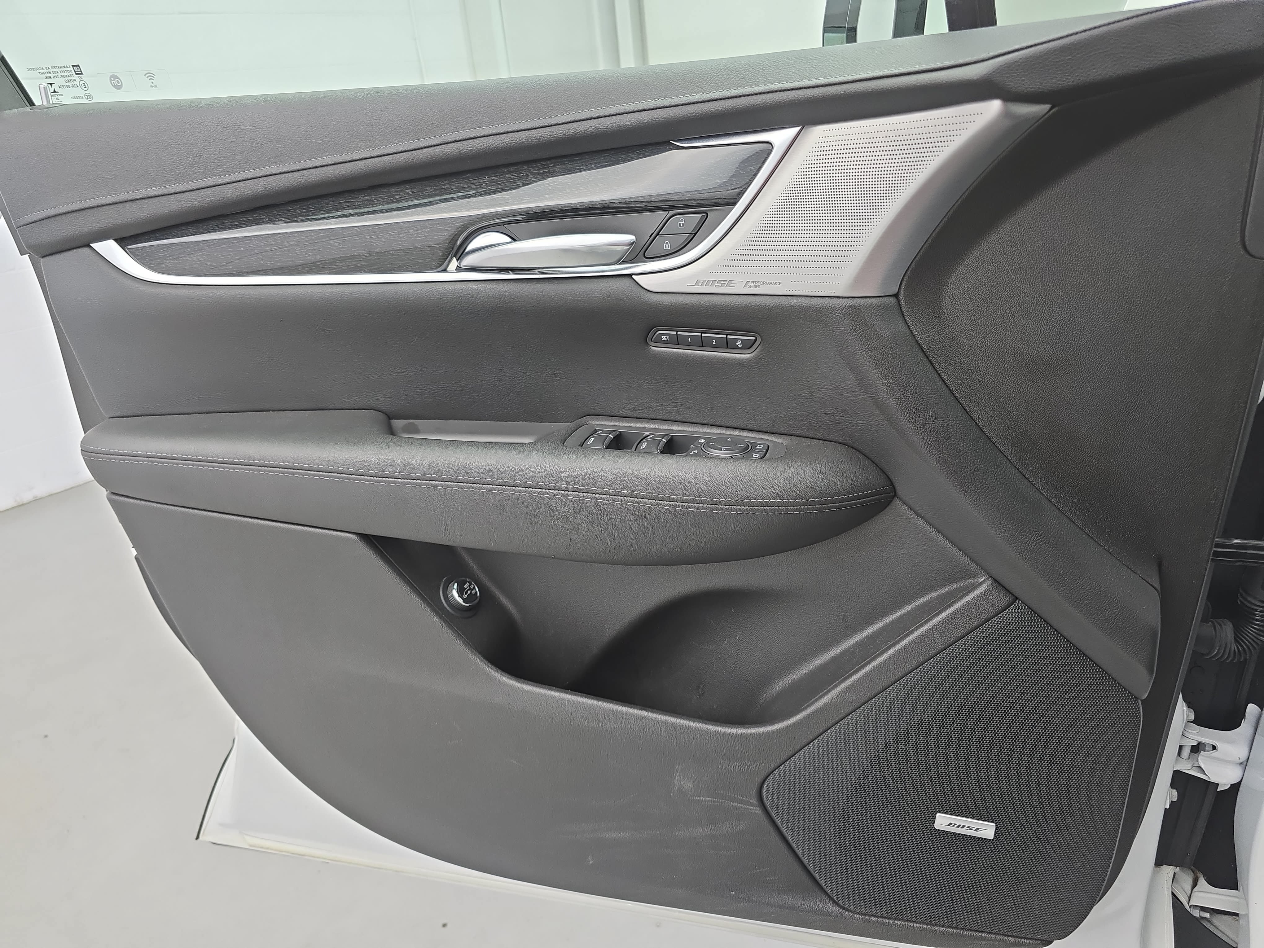 Used 2021 Cadillac XT5 Premium Luxury w/ LPO, Floor Liner Package AWD/4WD image 27