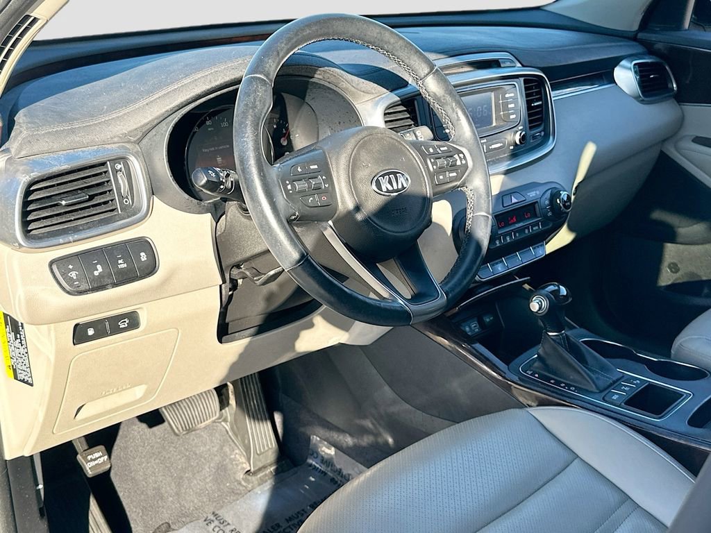 Used 2016 Kia Sorento EX w/ EX Premium Package image 9
