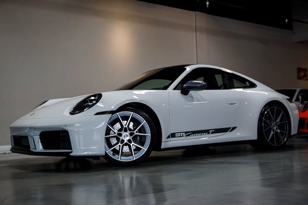 Used 2025 Porsche 911 Carrera T RWD image 86
