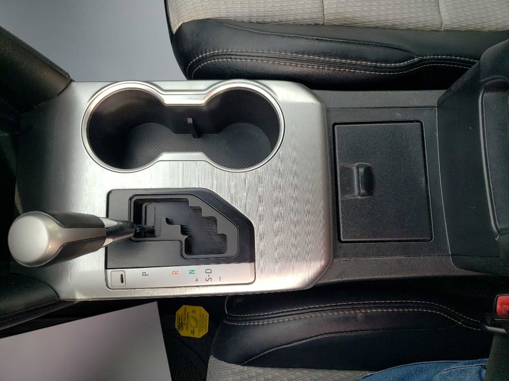 Used 2013 Toyota Camry SE image 19