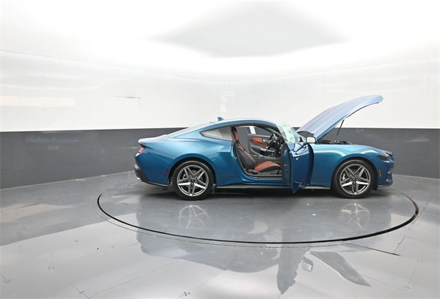 New 2026 Ford Mustang Coupe image 39