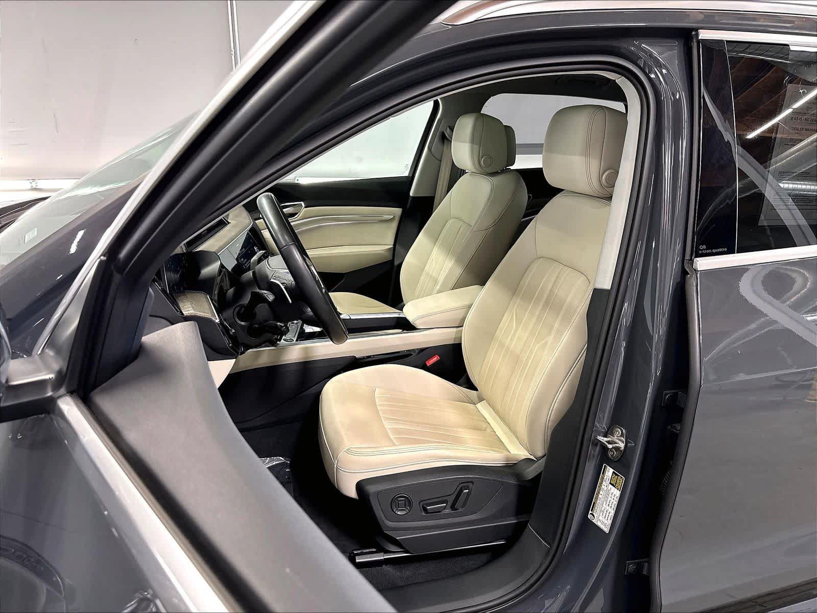 Used 2024 Audi Q8 e-tron Premium Plus w/ Premium Plus Package AWD/4WD image 26
