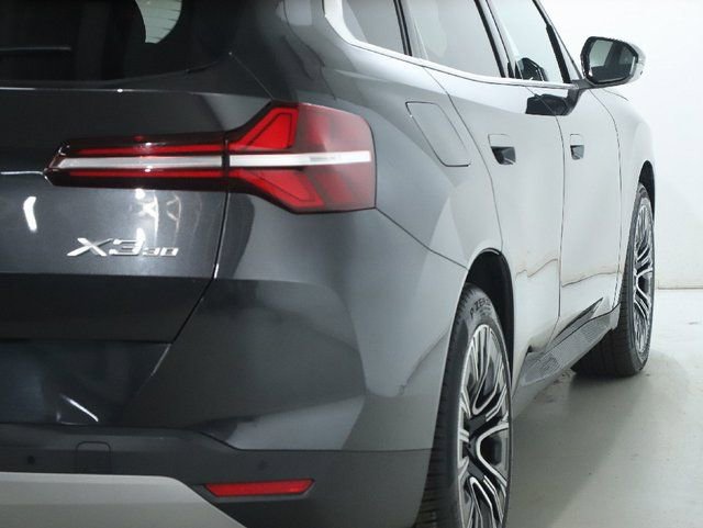 Certified 2025 BMW X3 xDrive30i w/ Premium Package image 47