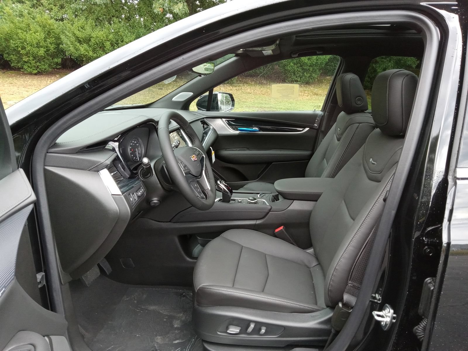 New 2026 Cadillac XT5 Premium Luxury AWD/4WD image 10