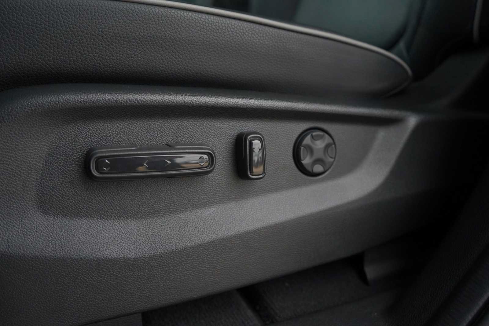 Certified 2026 Honda Odyssey Elite image 12
