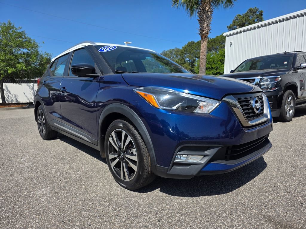Used 2019 Nissan Kicks SR w/ SR Premium Package FWD image 31