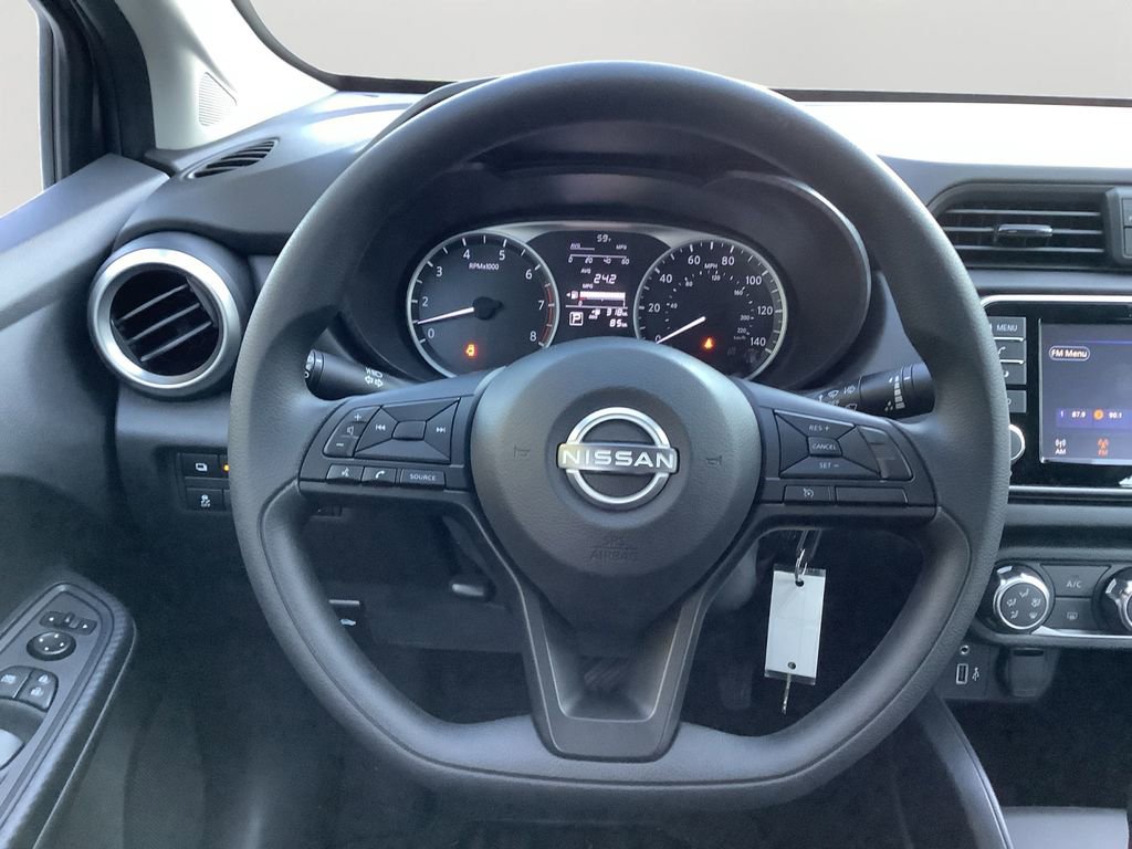 Used 2025 Nissan Versa S w/ Trunk Package image 19